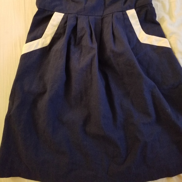 Dress - Picture 2 of 5